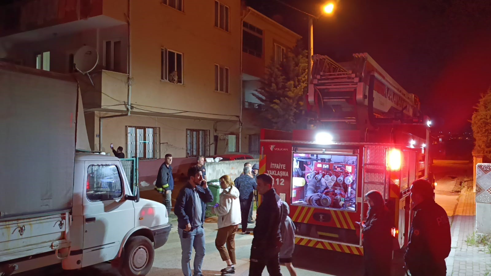 Bursa’da Korku Dolu Gece: Eski Eşinin Evine Molotof Attı!