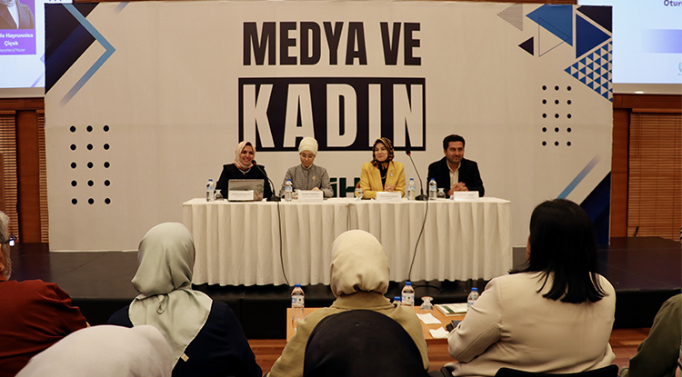 Bursa’da “Medya ve Kadın Paneli” düzenlendi