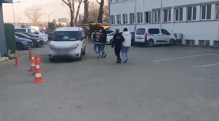 Bursa’da merkezli dolandırıcılık operasyonu: 10 tutuklama