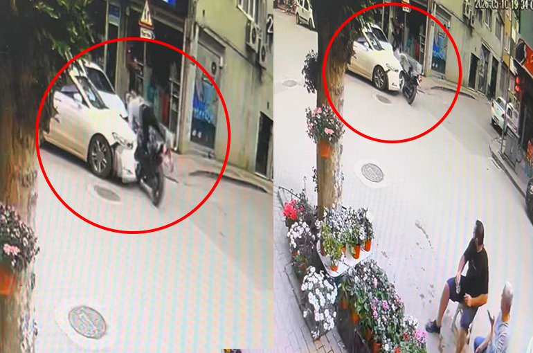 Bursa'da Motosiklet ile Otomobil Kafa Kafaya Çarpıştı