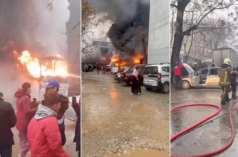 Bursa'da park halindeki midibüste çıkan yangın otomobile sıçradı