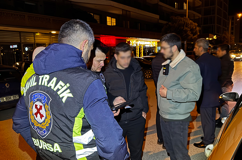 Bursa'da 'piyasacılara' ceza yağdı