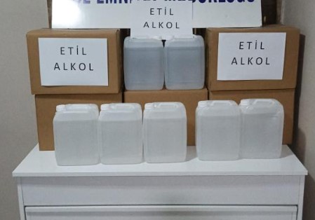 Bursa'da sahte alkol operasyonu: 135 litre etil alkol ele geçirildi