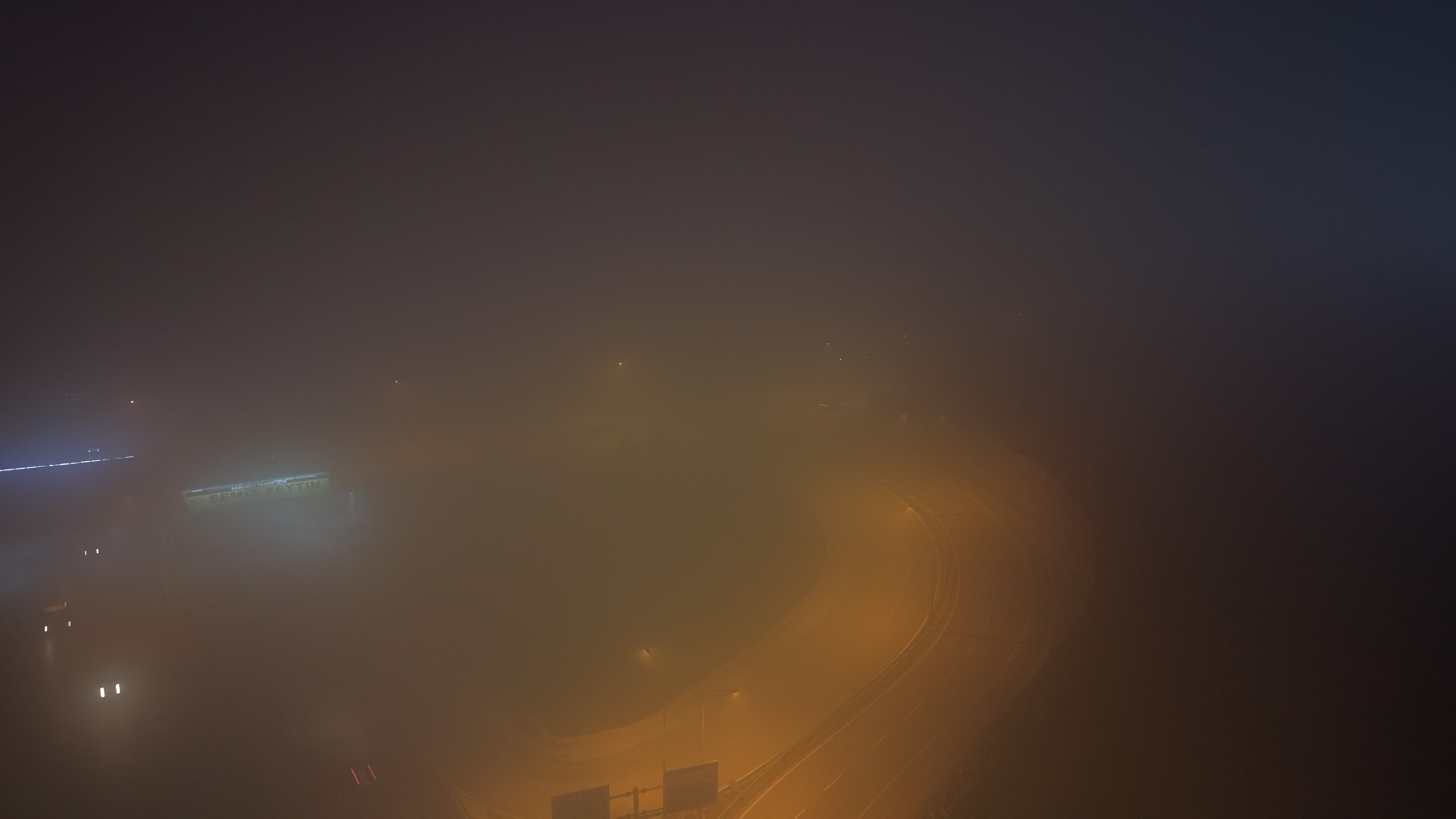 Bursa’da sis: Mudanya yolunda görüş mesafesi düştü