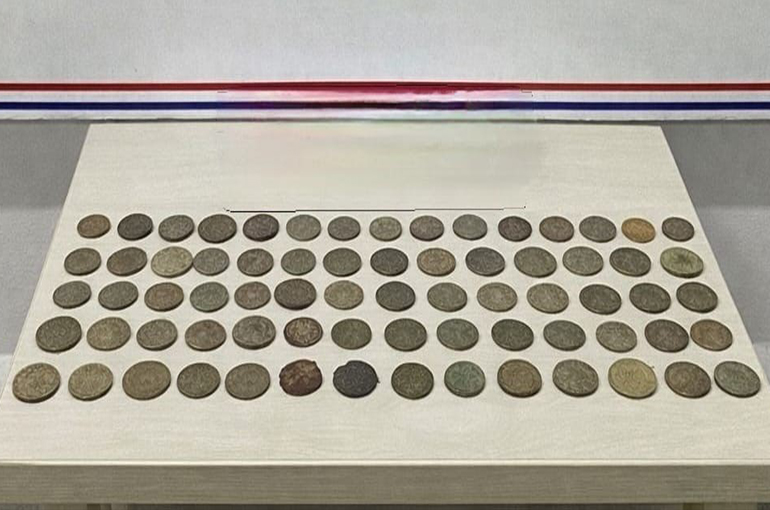 Bursa’da tarihi eser operasyonu: 70 adet sikke ele geçirildi!