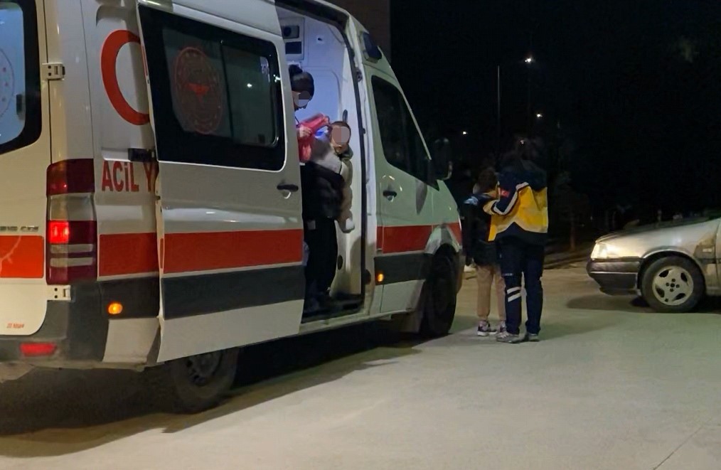 Bursa'da tavuk döner yiyen 25 kişi zehirlendi!