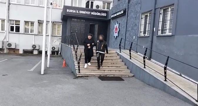 Bursa'da uyuşturucu ticareti suçundan aranan 3 kişi yakalandı