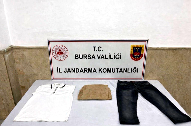 Bursa’da Uyuşturucuda Yeni Yöntem Ortaya Çıktı: Kıyafete Emdirildi!