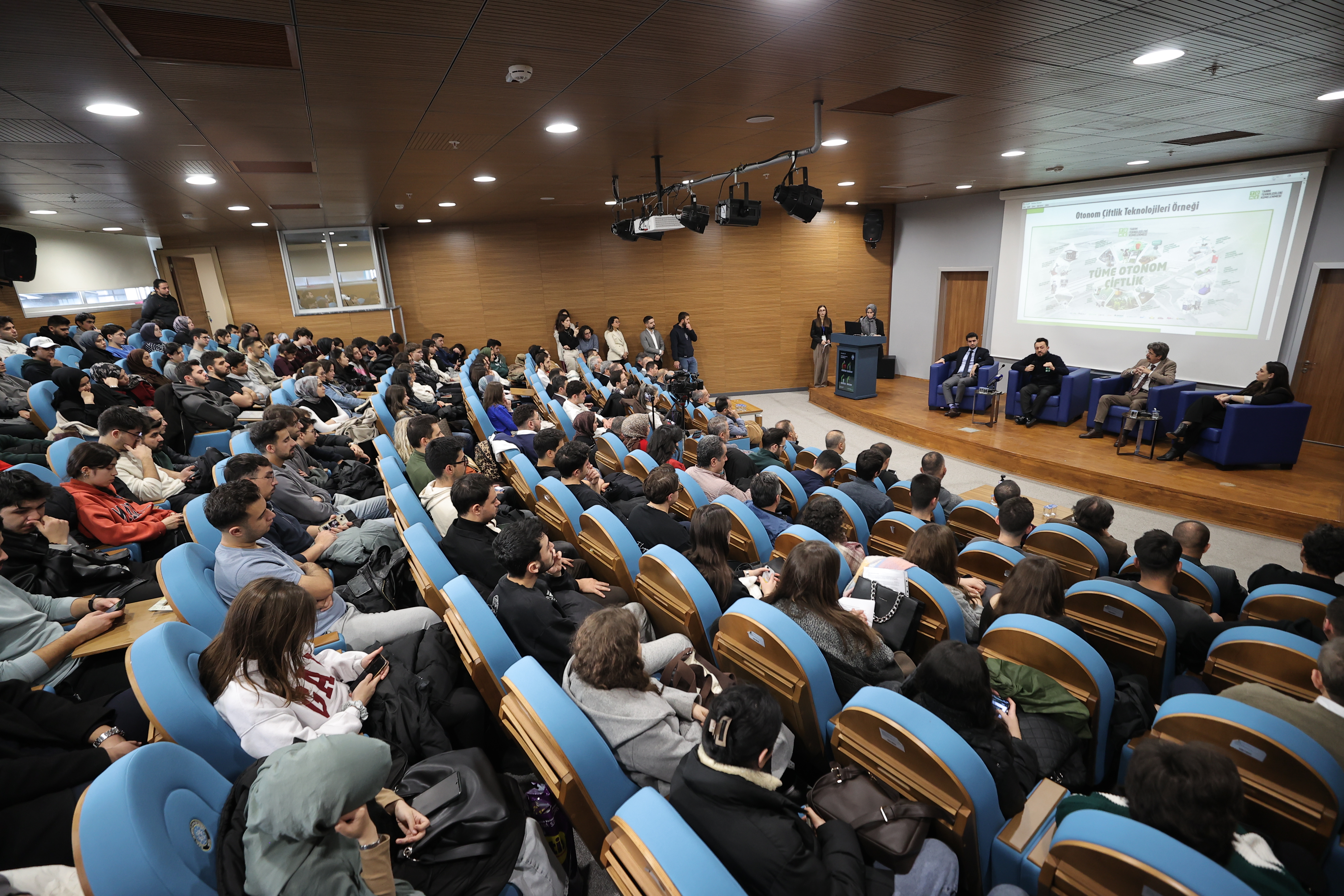 Bursa'da "Yapay Zeka ve Otonom Sistemler ile Tarımsal Dönüşüm" paneli düzenlendi