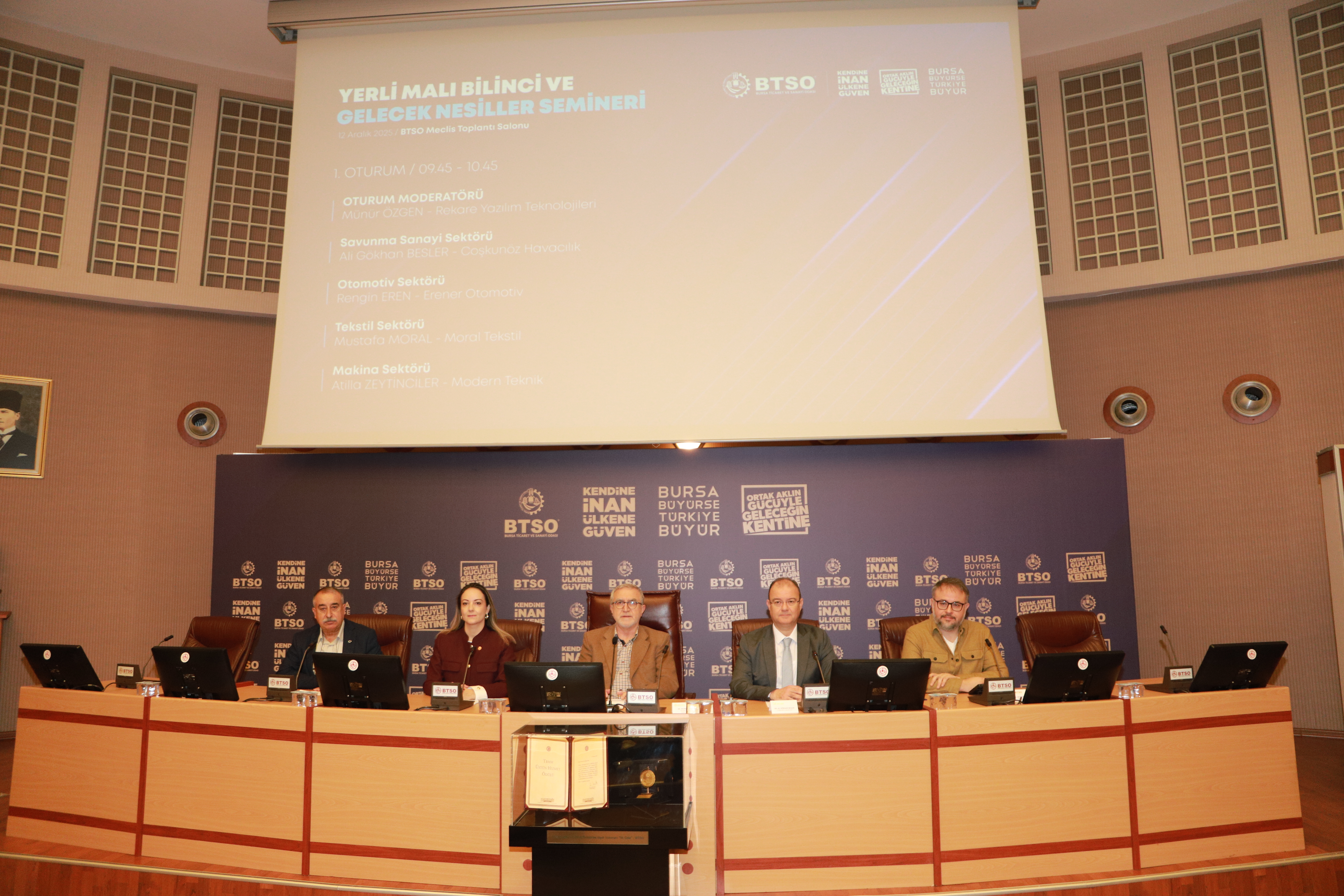 Bursa'da "Yerli Malı Bilinci ve Gelecek Nesiller Semineri"