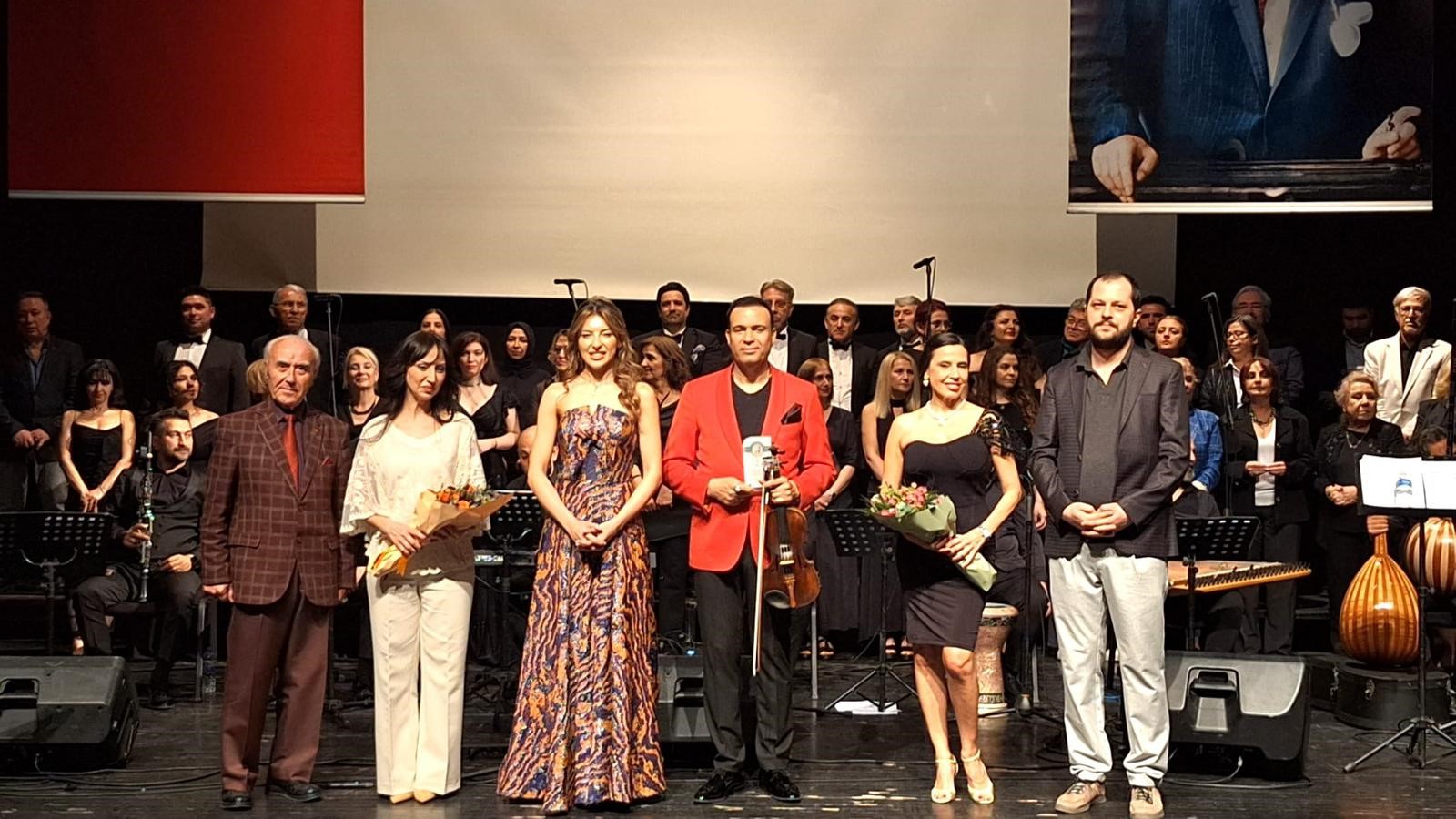 Bursa’da Zeki Müren şarkıları gecesi