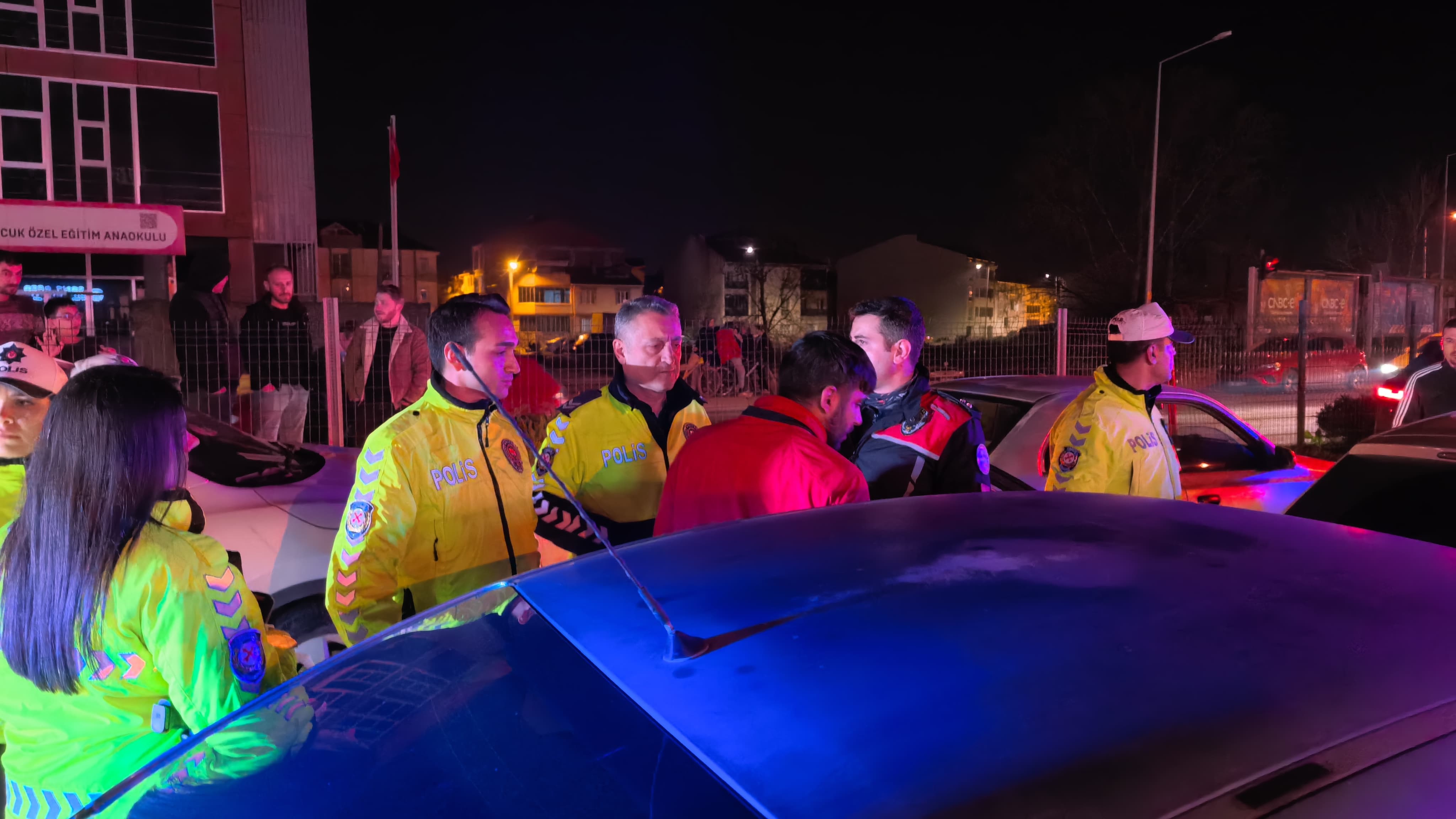 Bursa'da Zincirleme Trafik Kazası: 4 Yaralı