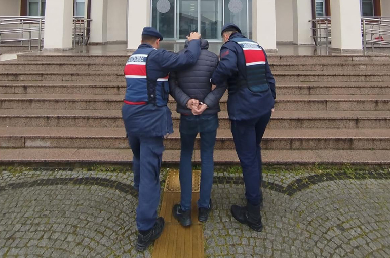 Bursa'dan uyuşturucu madde getirirken Çanakkale'de yakalandı