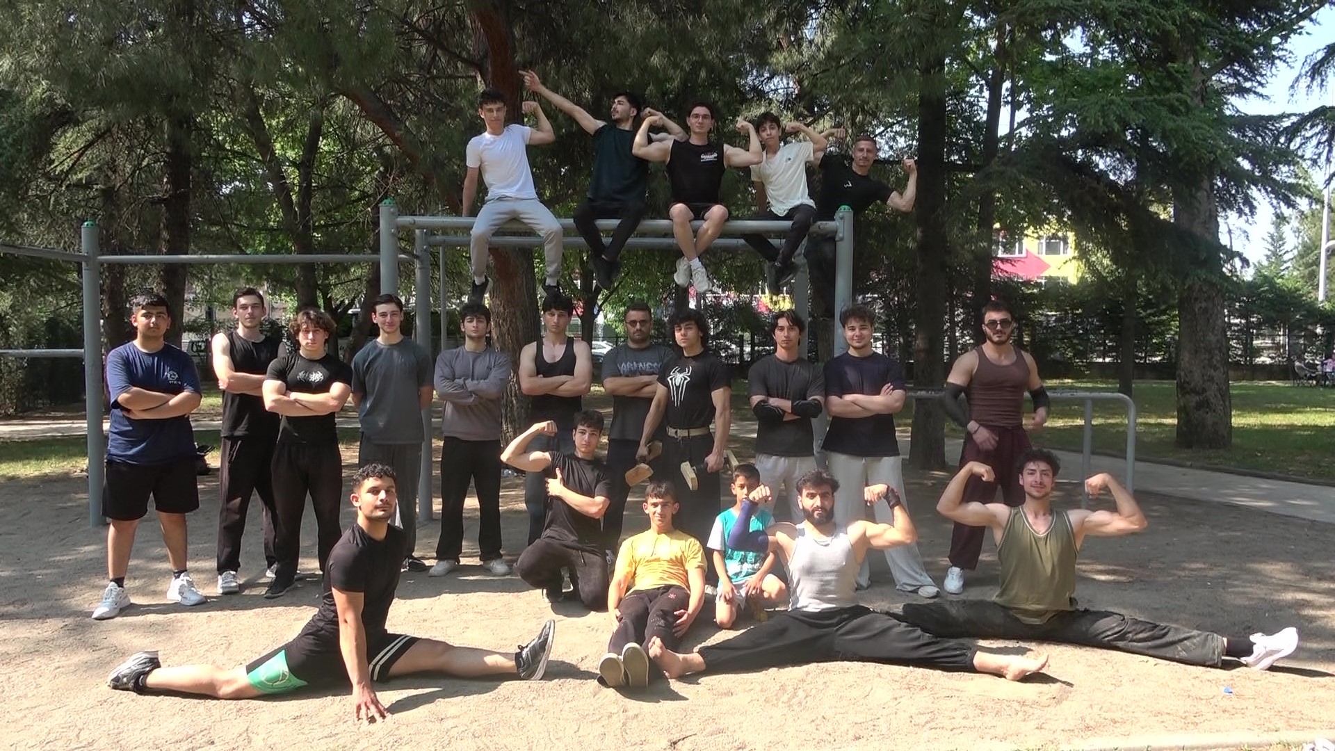 Bursalı Gençlerden Calisthenics Çağrısı