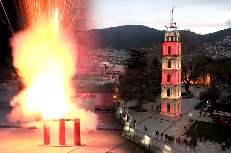 Bursalılara iftar ve sahuru ses bombası ile haber veriyorlar