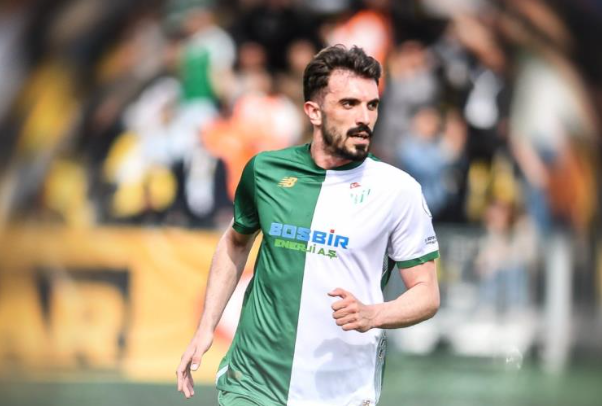 Bursaspor, Hakkı Türker ile yolarını ayırdı