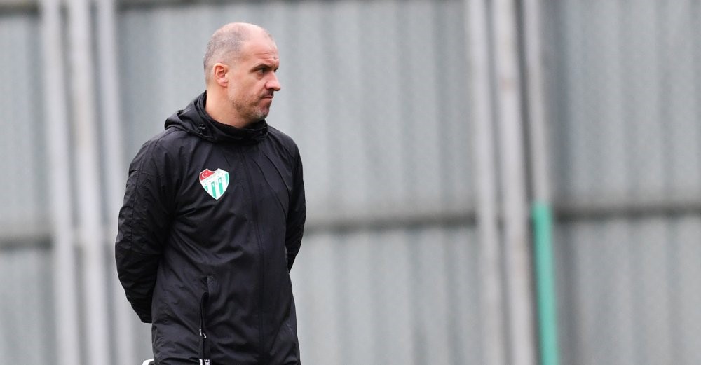 Bursaspor Teknik Direktörü Mustafa Er: "Sözlerimin arkasındayım"