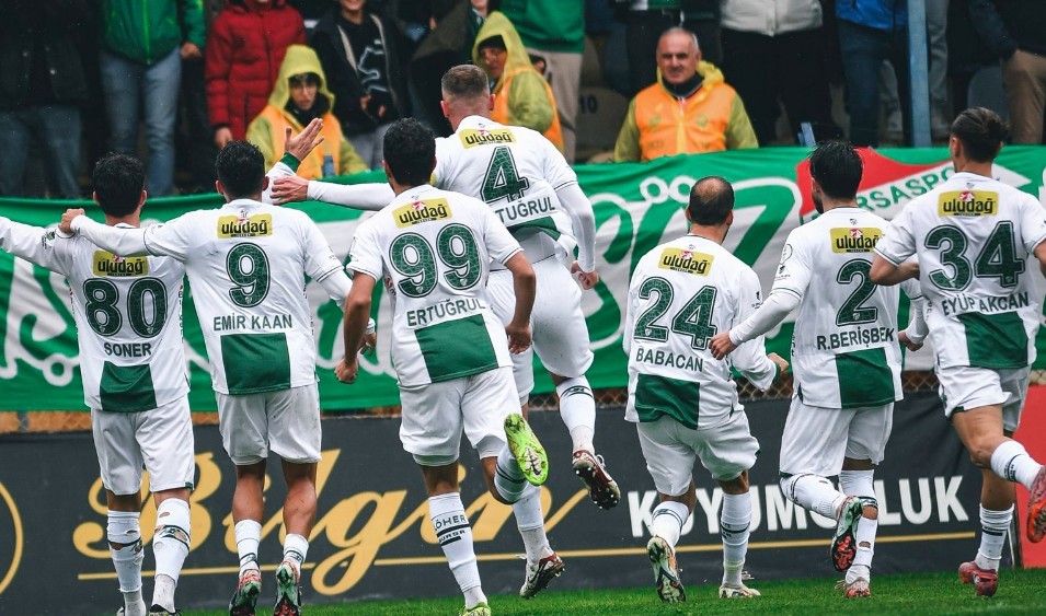 Bursaspor yeniden zirveye çıktı