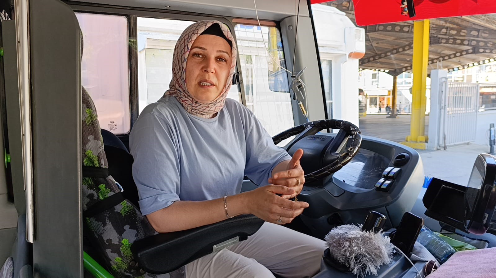 BURULAŞ’ın kadın otobüs sürücüsünden örnek davranış