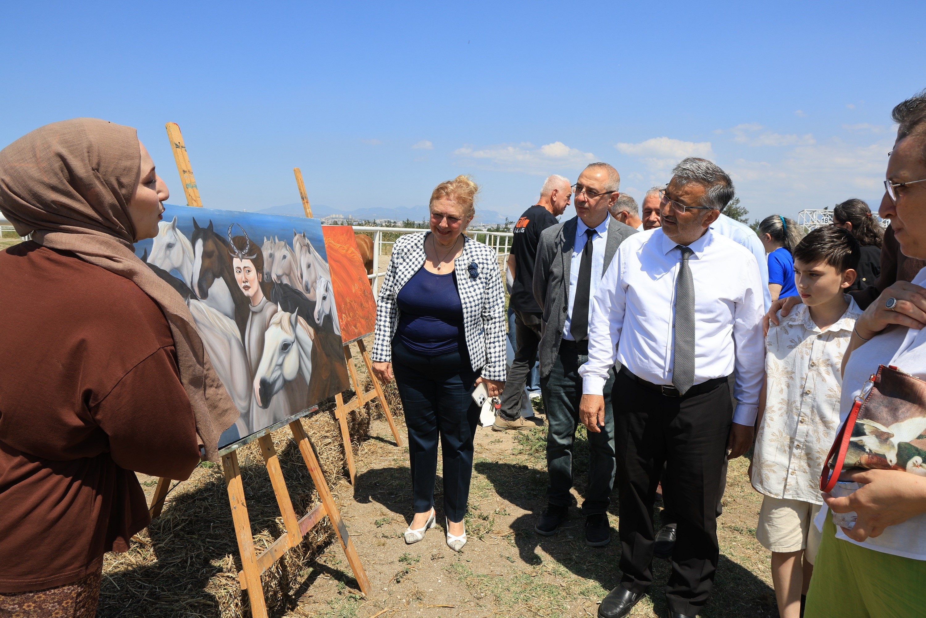 BUÜ’de bilim ve sanat "Atın Asaletinde" buluştu