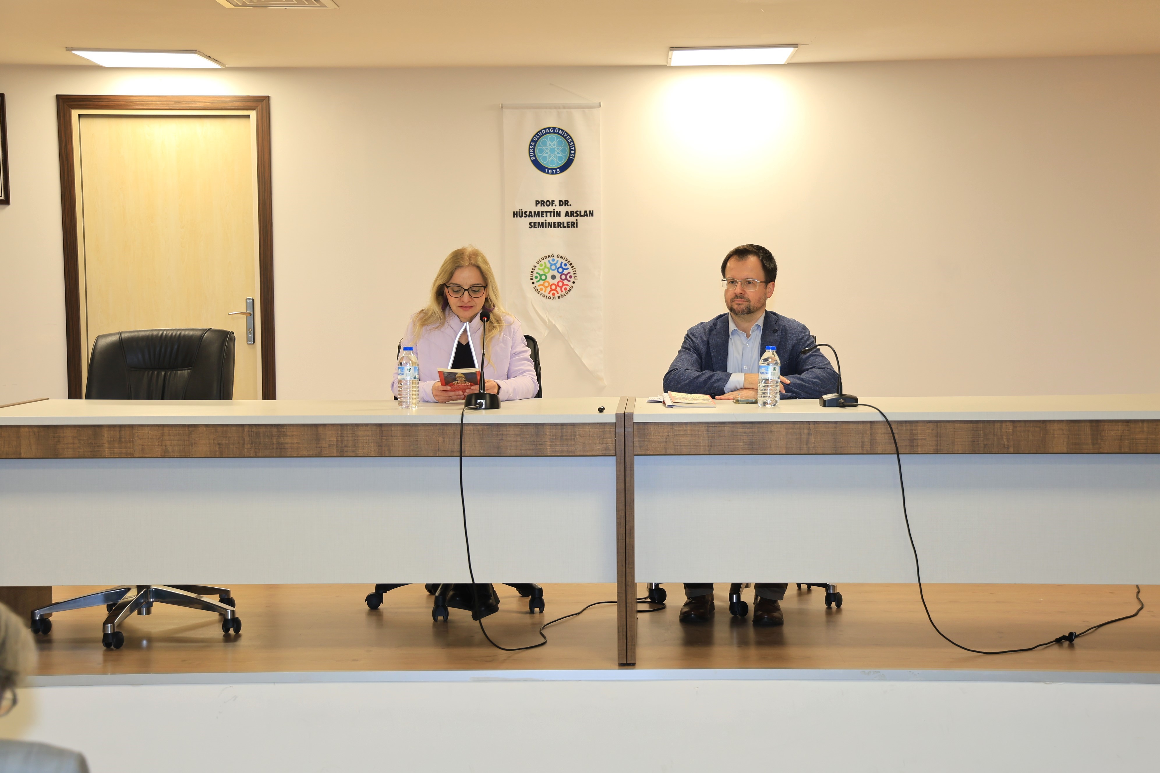 BUÜ'de "Modern dünyanın kökenleri" konuşuldu