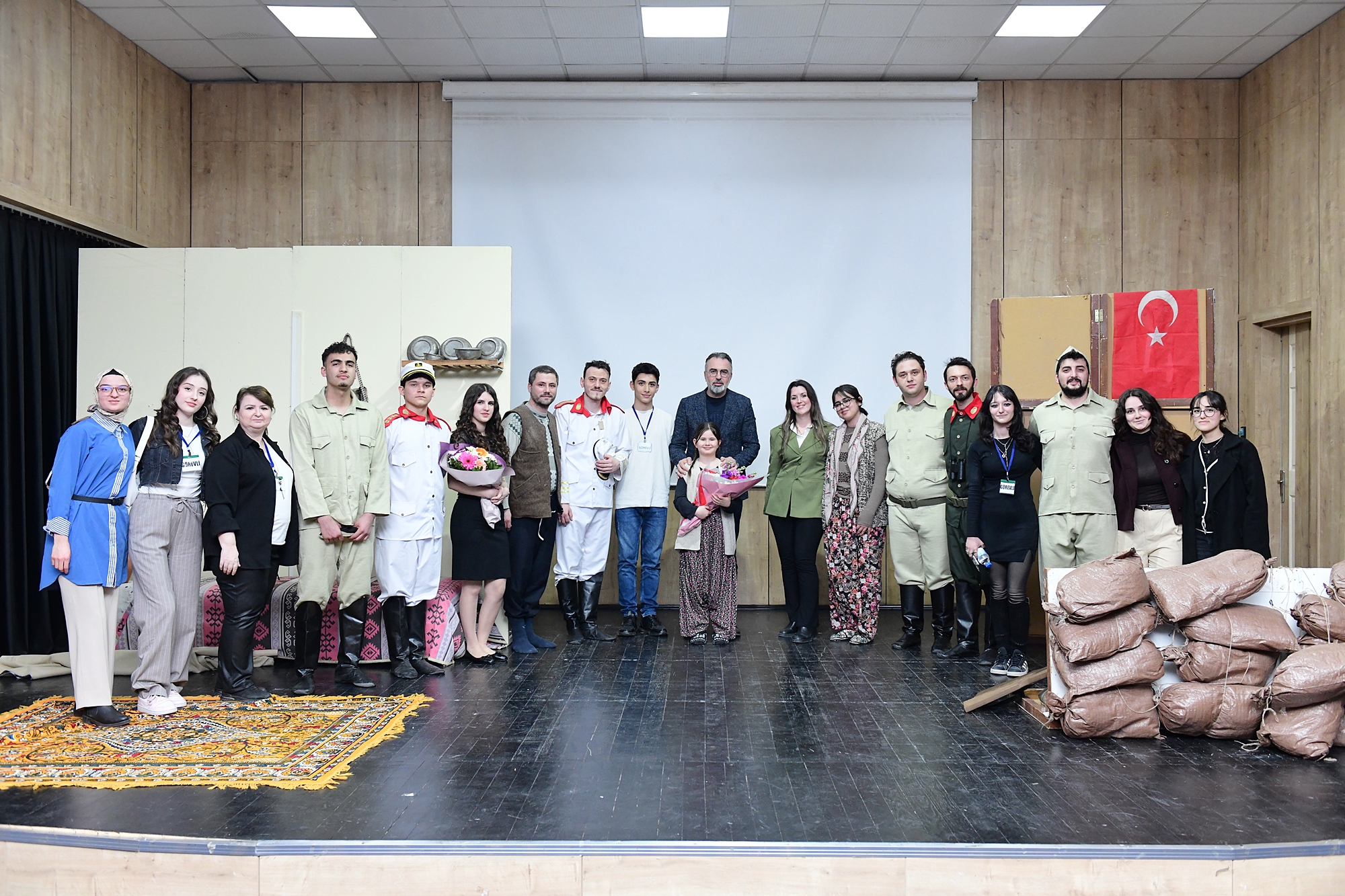 Çanakkale’nin Hikâyesi Kestel’de Sahneye Taşındı