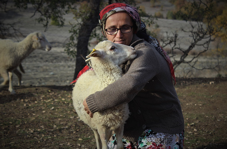 Cinayete kurban giden kadının eski görüntüleri ortaya çıktı
