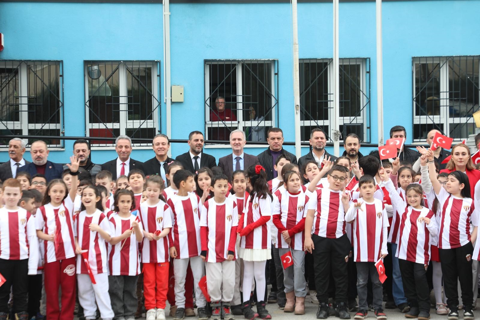 Çocuklar İnegölspor formasıyla buluşuyor