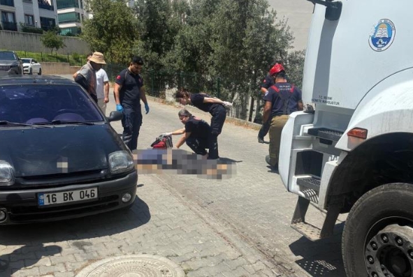 Çöp kamyonunun çarptığı yaşlı adam hayatını kaybetti