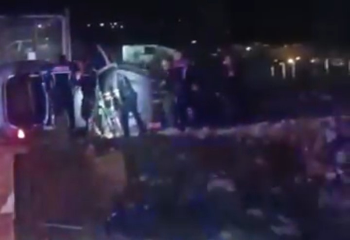 Cumalıkızık'ta polis kovalamacası kazayla sonuçlandı: 1 yaralı