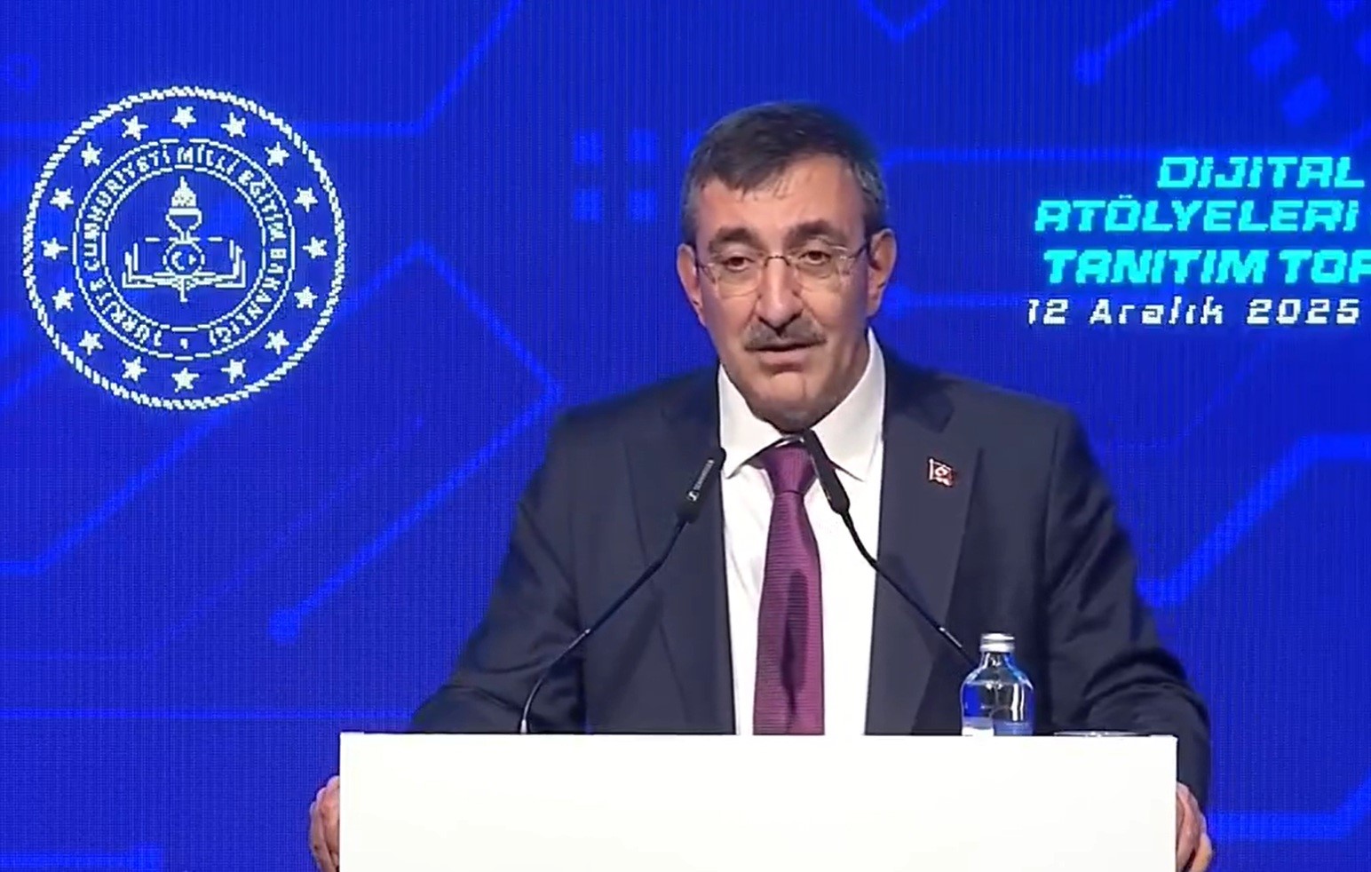 Cevdet Yılmaz: "Dijital İkiz Atölyeleri ile öğrenciler daha okul sıralarındayken 'geleceğin fabrikalarına' adım atmış olacaklar"