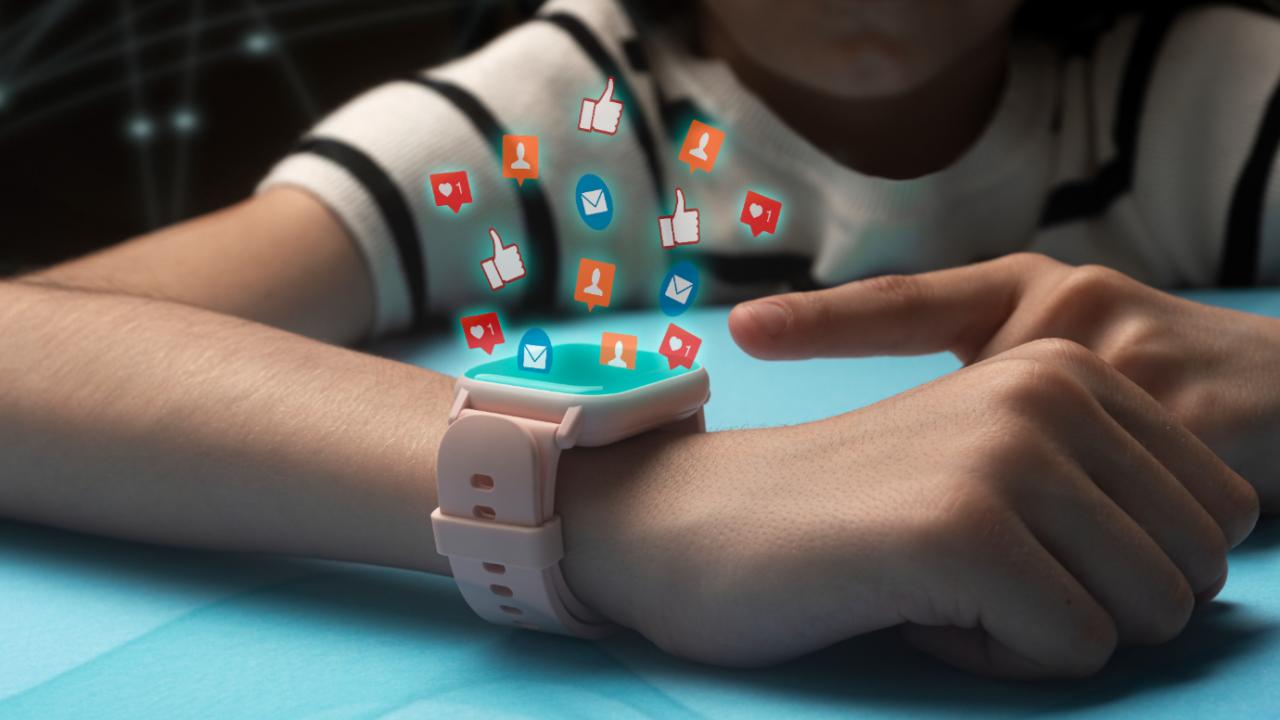 Doğum izni ile çocuklara yönelik sosyal medya düzenlemesinde sona gelindi