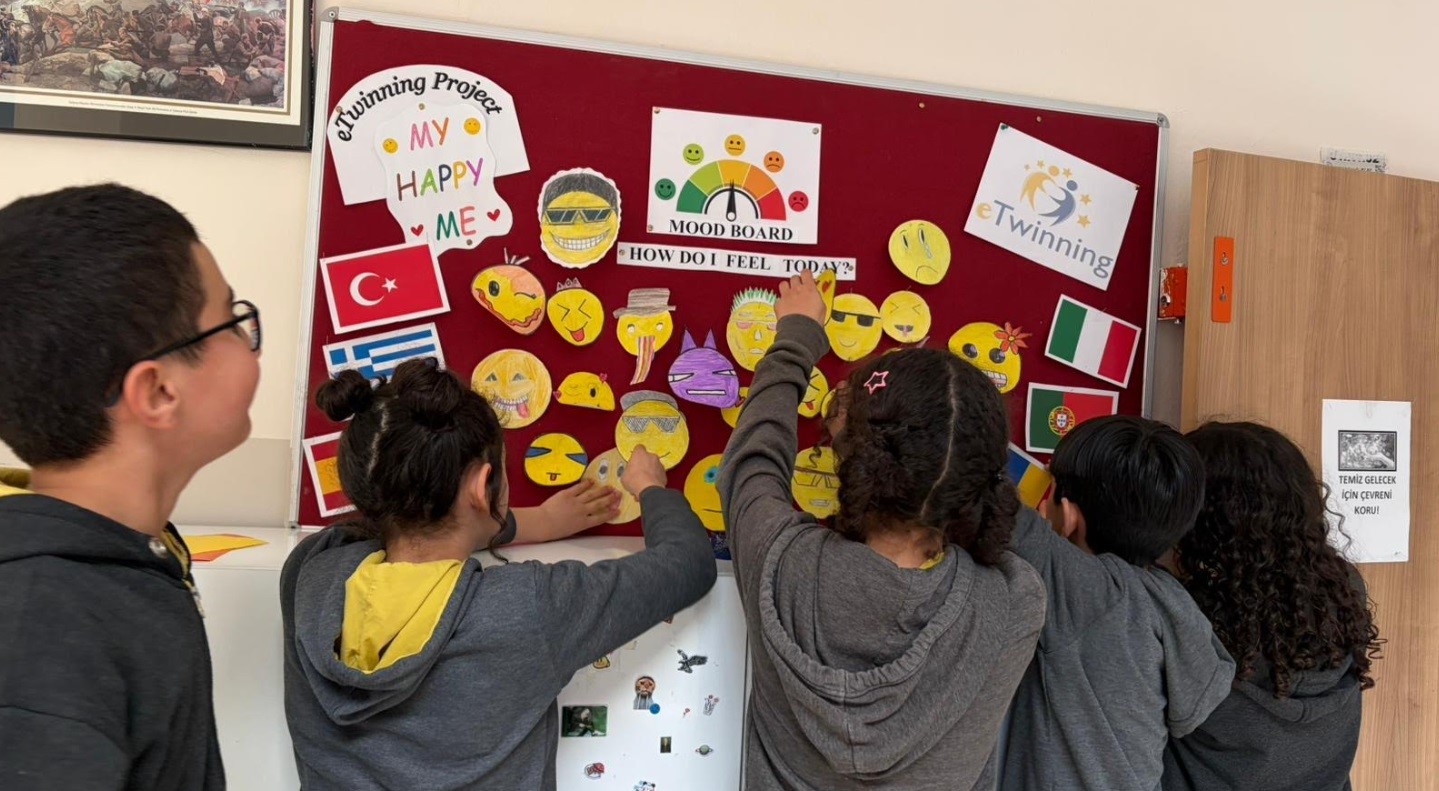 Eğitimde sınırlar kalktı, 7 ülkeden öğrenciler Bursa’dan dünyaya mutluluk köprüsü kurdu