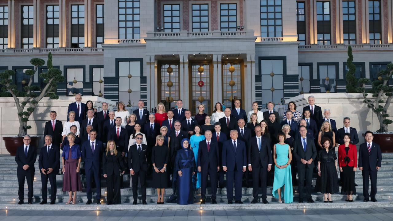 Emine Erdoğan: Zirvenin, diyalog ve uzlaşı kültürünü daha da ileri taşımasını diliyorum