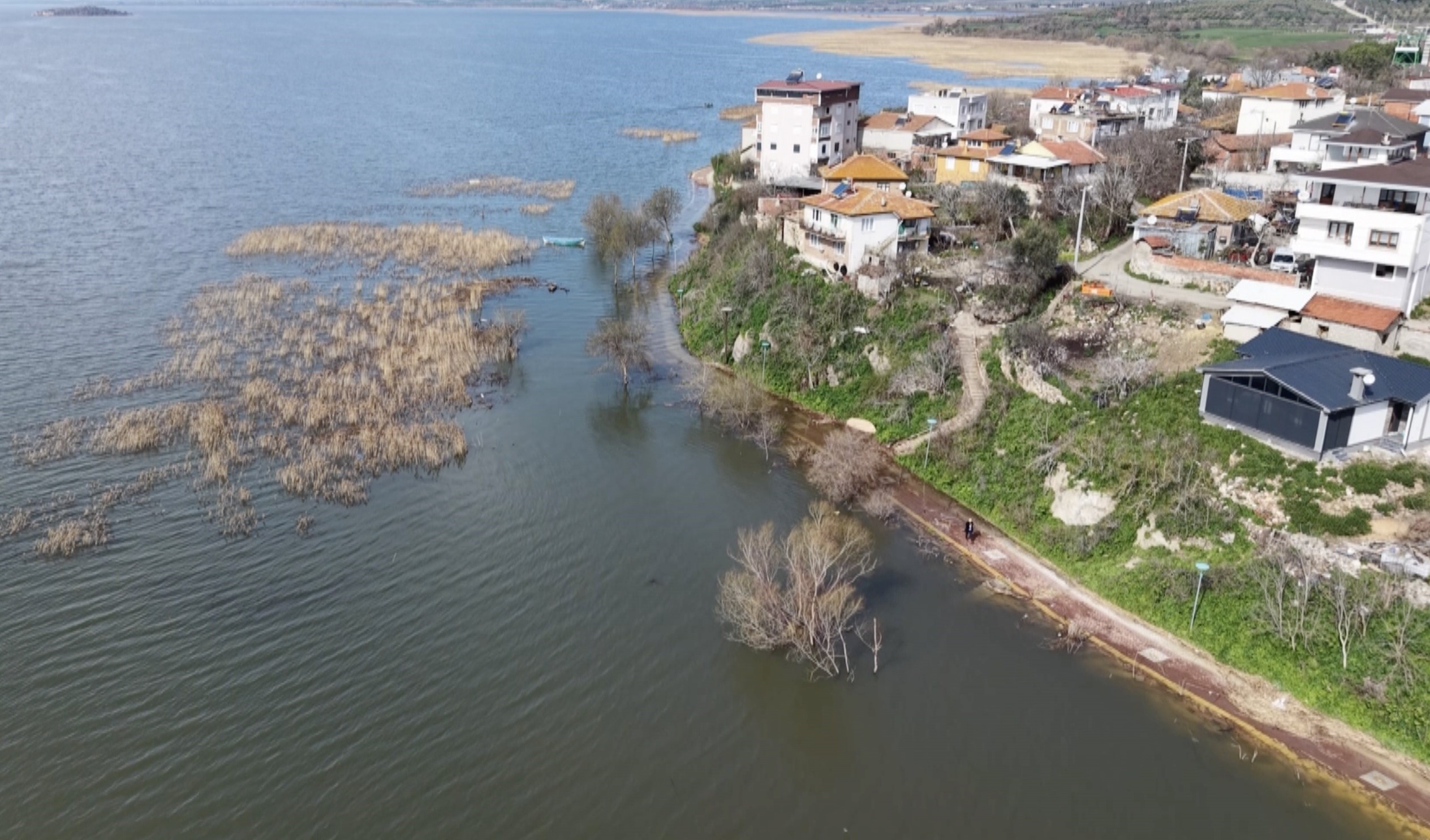Eskikaraağaç Leylek Köyü su altında kaldı