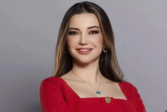 Esra Ezmeci’den Diploma ve Hapis Cezası İddialarına Yanıt!