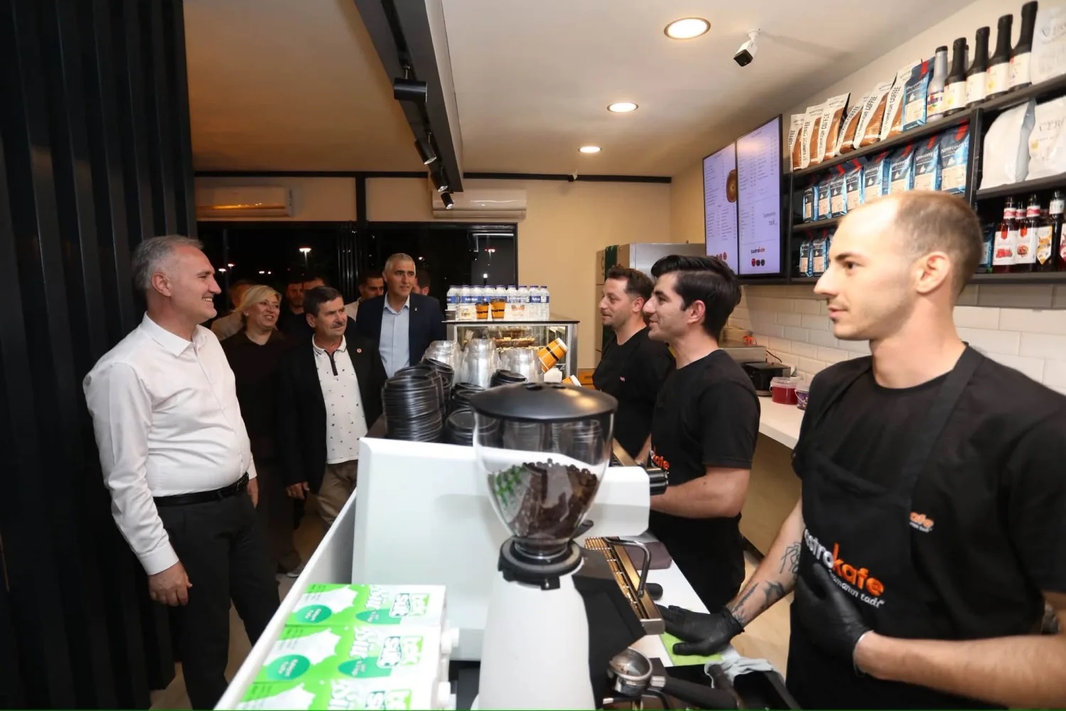 Gastro Kafe Kanal İnegöl’de Hizmete Başladı