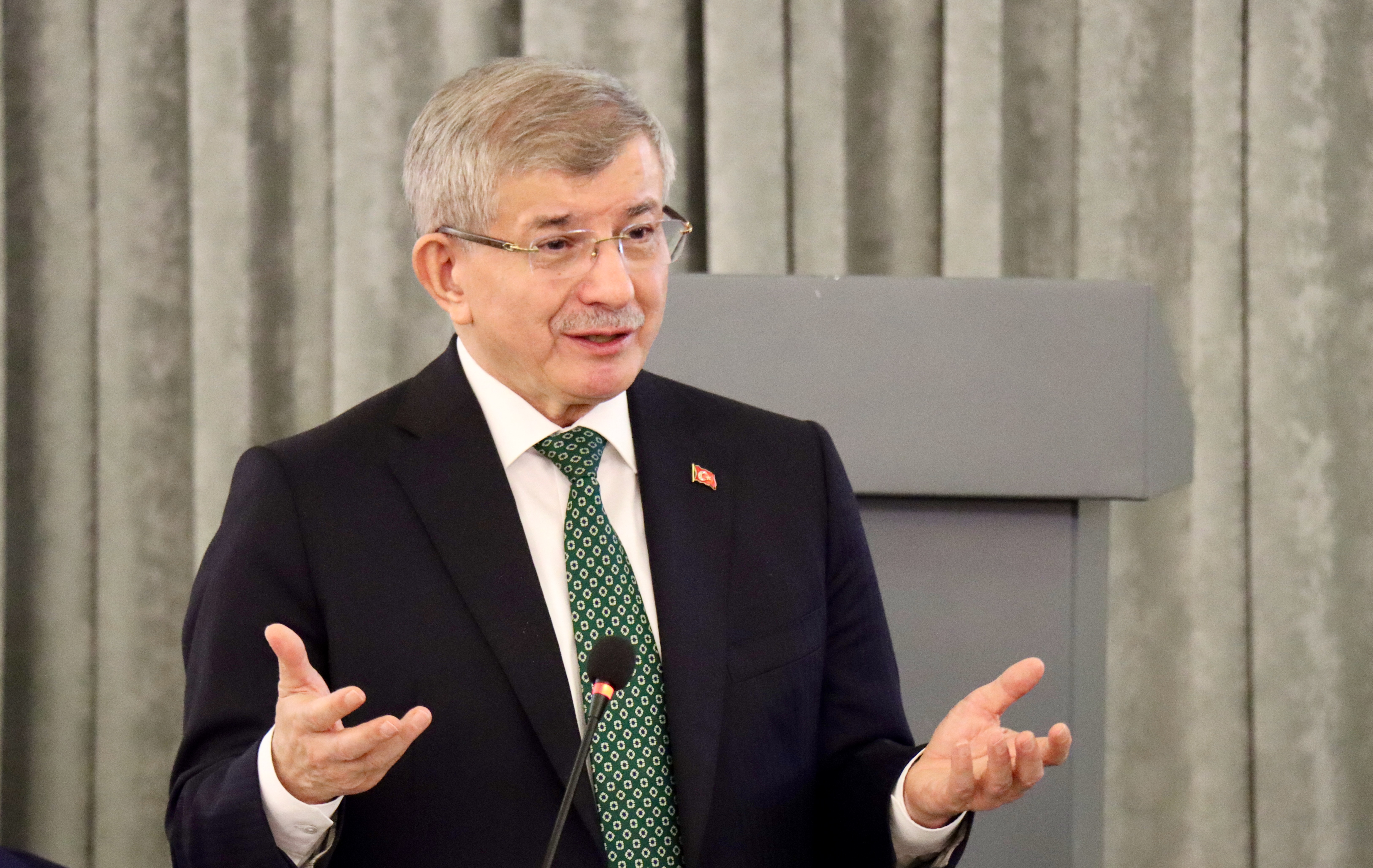 Gelecek Partisi Genel Başkanı Davutoğlu, Bursa'da iftar programında konuştu