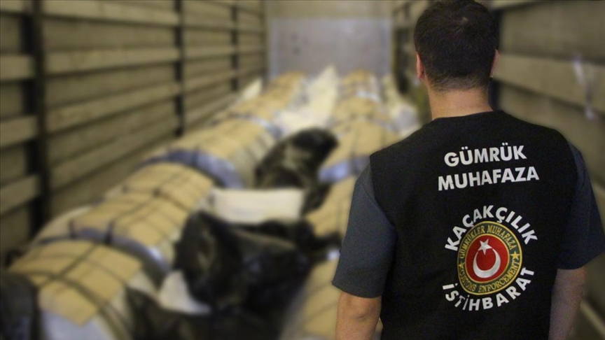 Gümrüklerde 2025'te 98 milyar 554 milyon lira değerinde kaçakçılık engellendi
