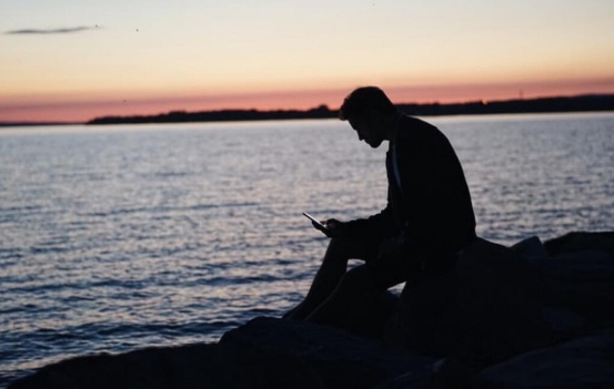 Her 6 Kişiden 1'i Yalnızlıktan Etkileniyor