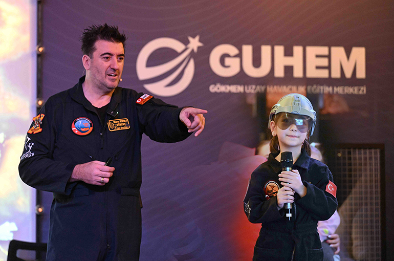 HÜRKUŞ’un Baş Test Pilotu Murat Özpala GUHEM’de Deneyimlerini Paylaştı