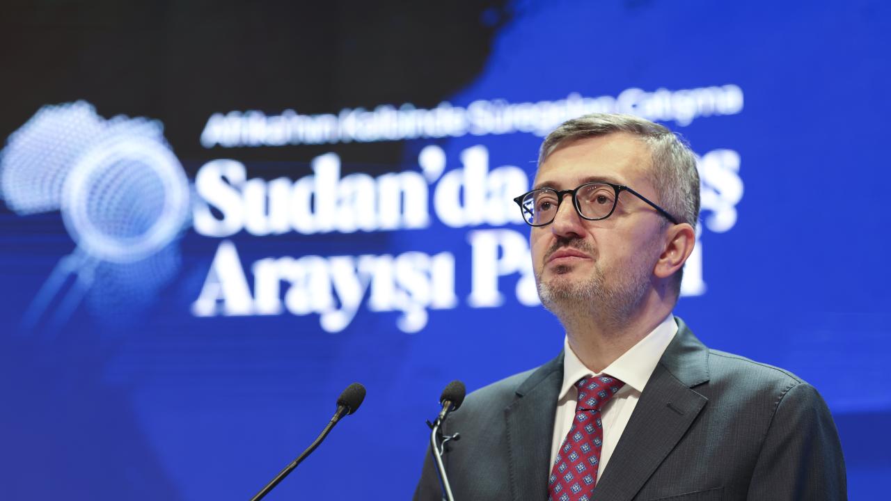 İletişim Başkanı Duran: Sudan'da acil bir şeyler yapılması gerekiyor