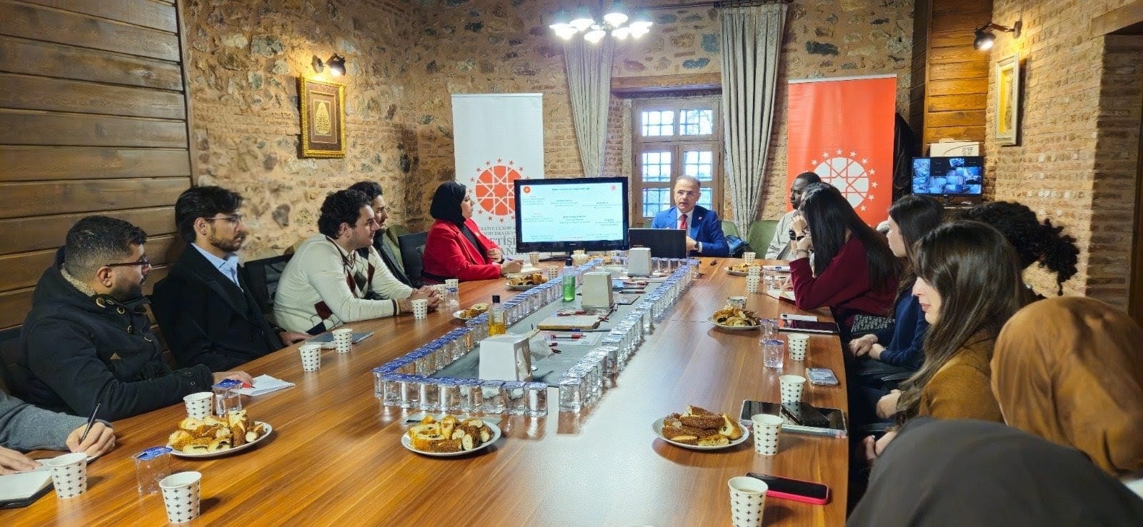 İletişim Başkanlığı Bursa Bölge Müdürü Gölbaşı, uluslararası öğrencilerle buluştu