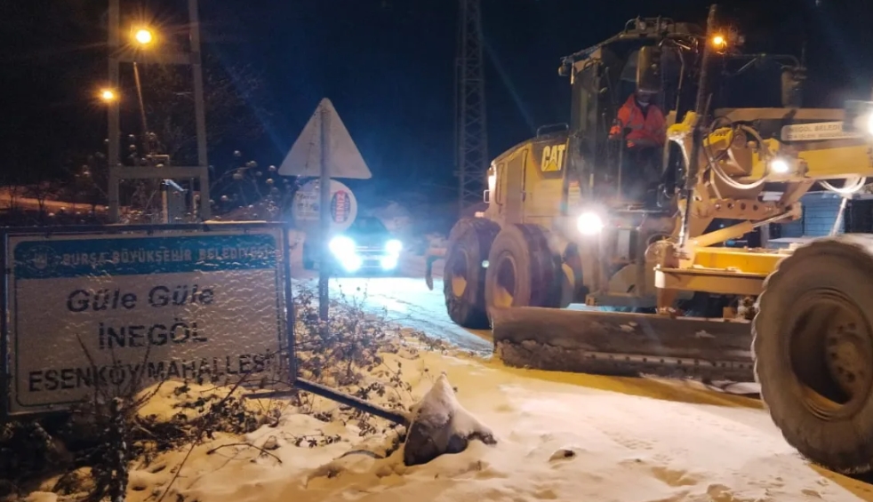 İnegöl Belediyesi Karla Mücadele İçin Teyakkuzda