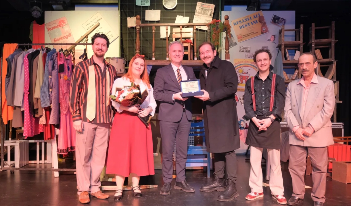 İnegöl Sahnesinde Festival Var