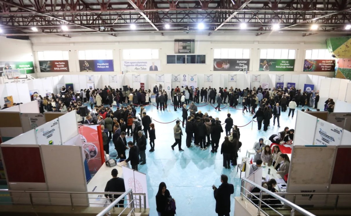 İnegöl’de 8. Üniversite ve Meslek Tanıtım Günleri İçin Geri Sayım Başladı