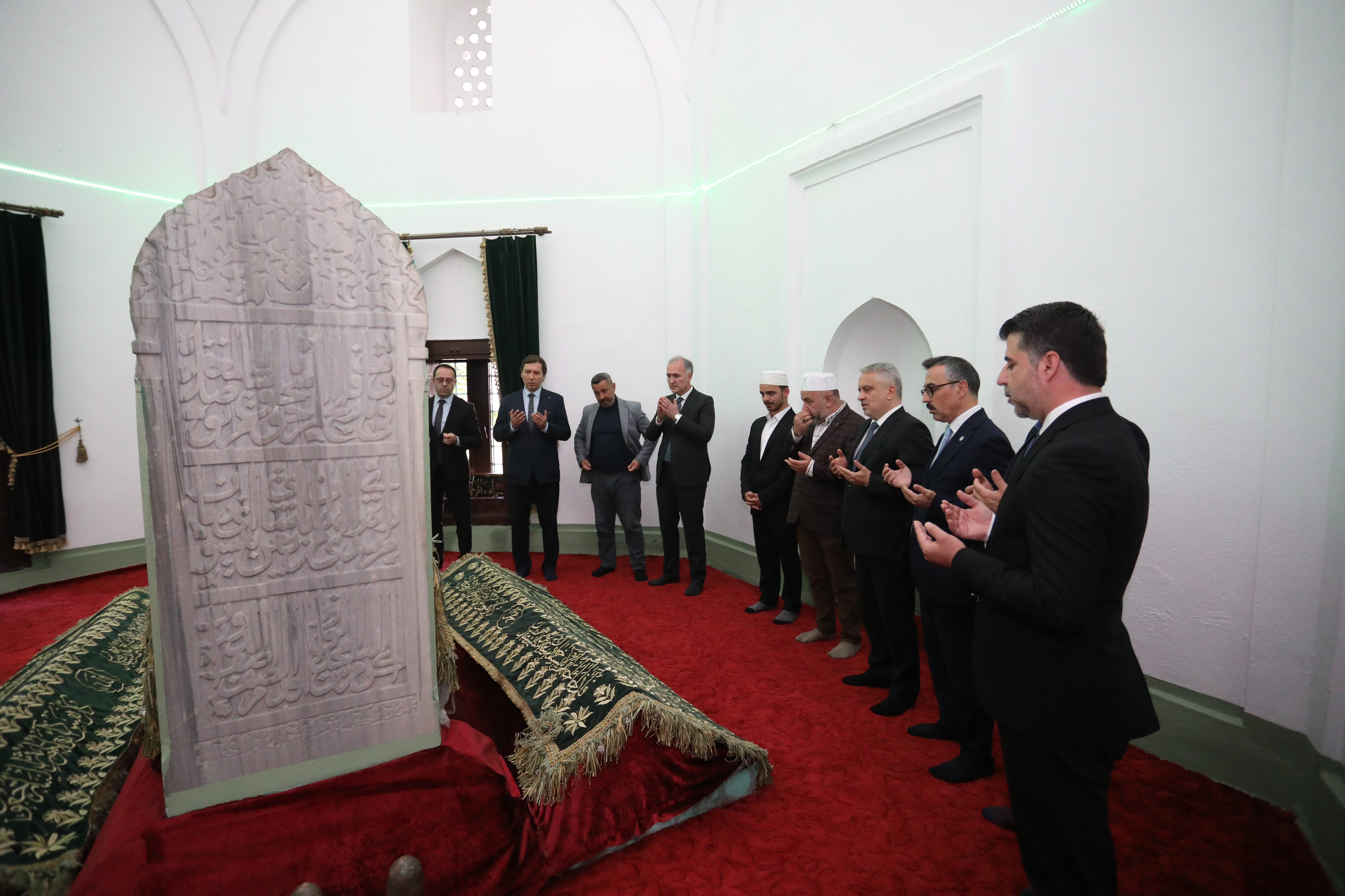 İnegöl’de İshak Paşa’ya Vefa: 539’uncu Vefat Yılında Dualarla Anıldı