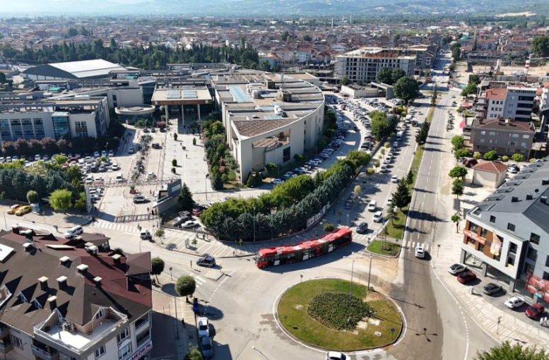 İnegöl'de metrobüs hattında ilk deneme sürüşü