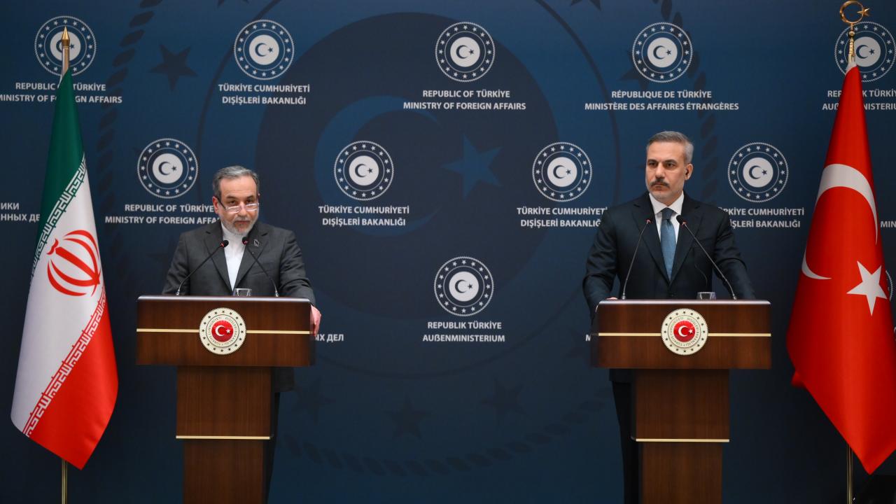 İran Dışişleri Bakanı Arakçi: İran ve Türkiye hem komşu hem dost