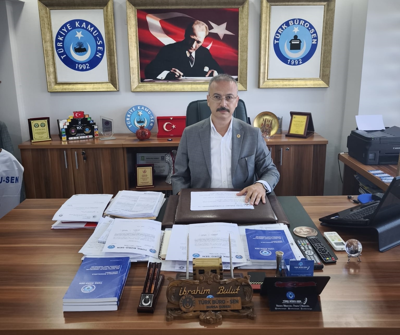 İŞÇİYE 6 AYDA VERİLEN ZAM MEMURA 2 YILDA!